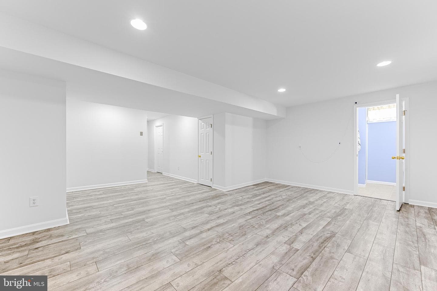 8218 Selwin Court photo 33