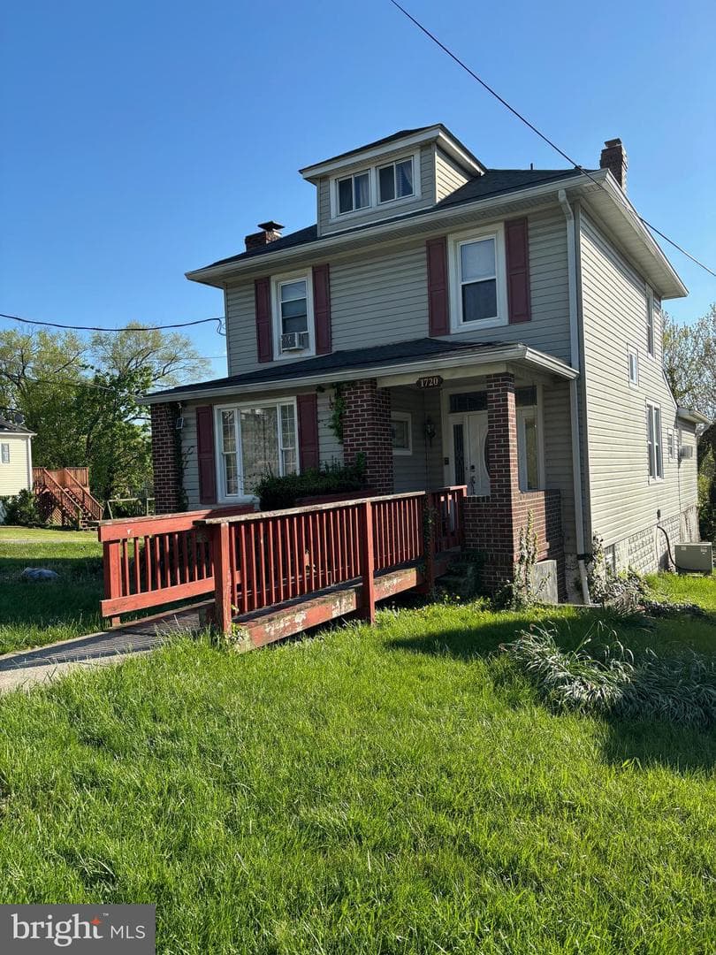 1720 Arbutus Avenue photo 20