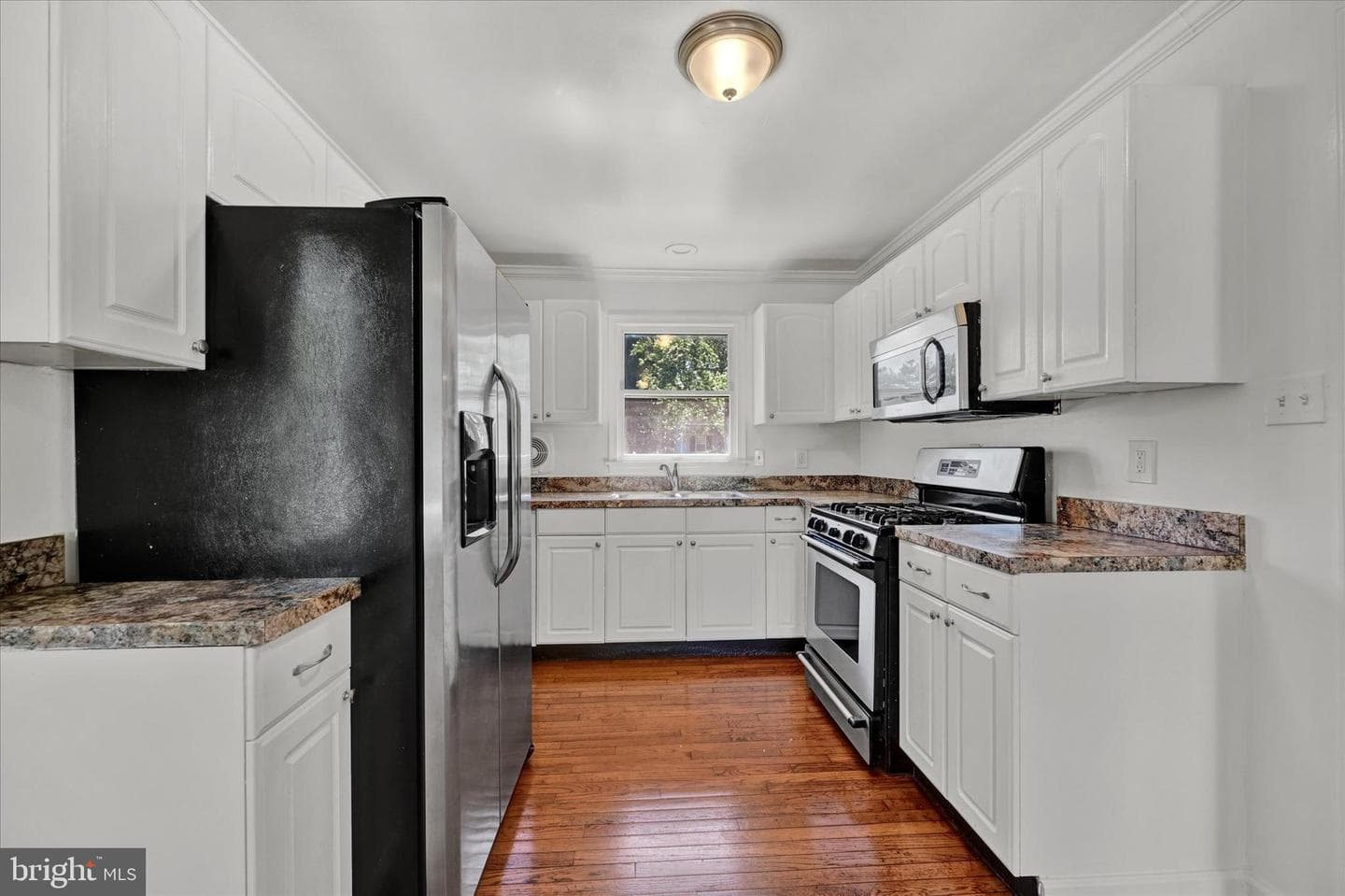 347 Walgrove Road photo 10