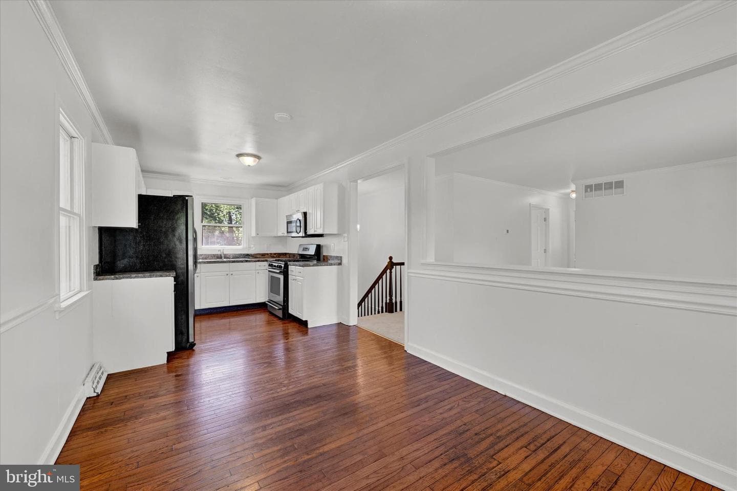 347 Walgrove Road photo 11