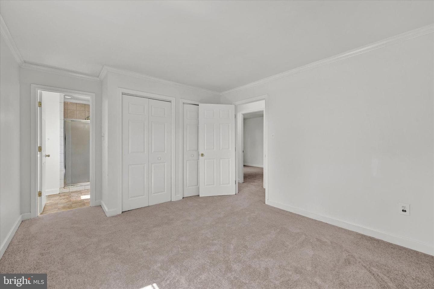 347 Walgrove Road photo 13