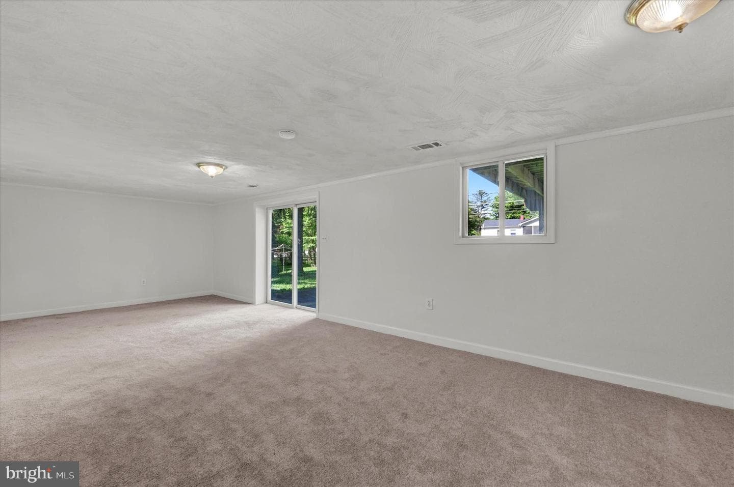 347 Walgrove Road photo 23