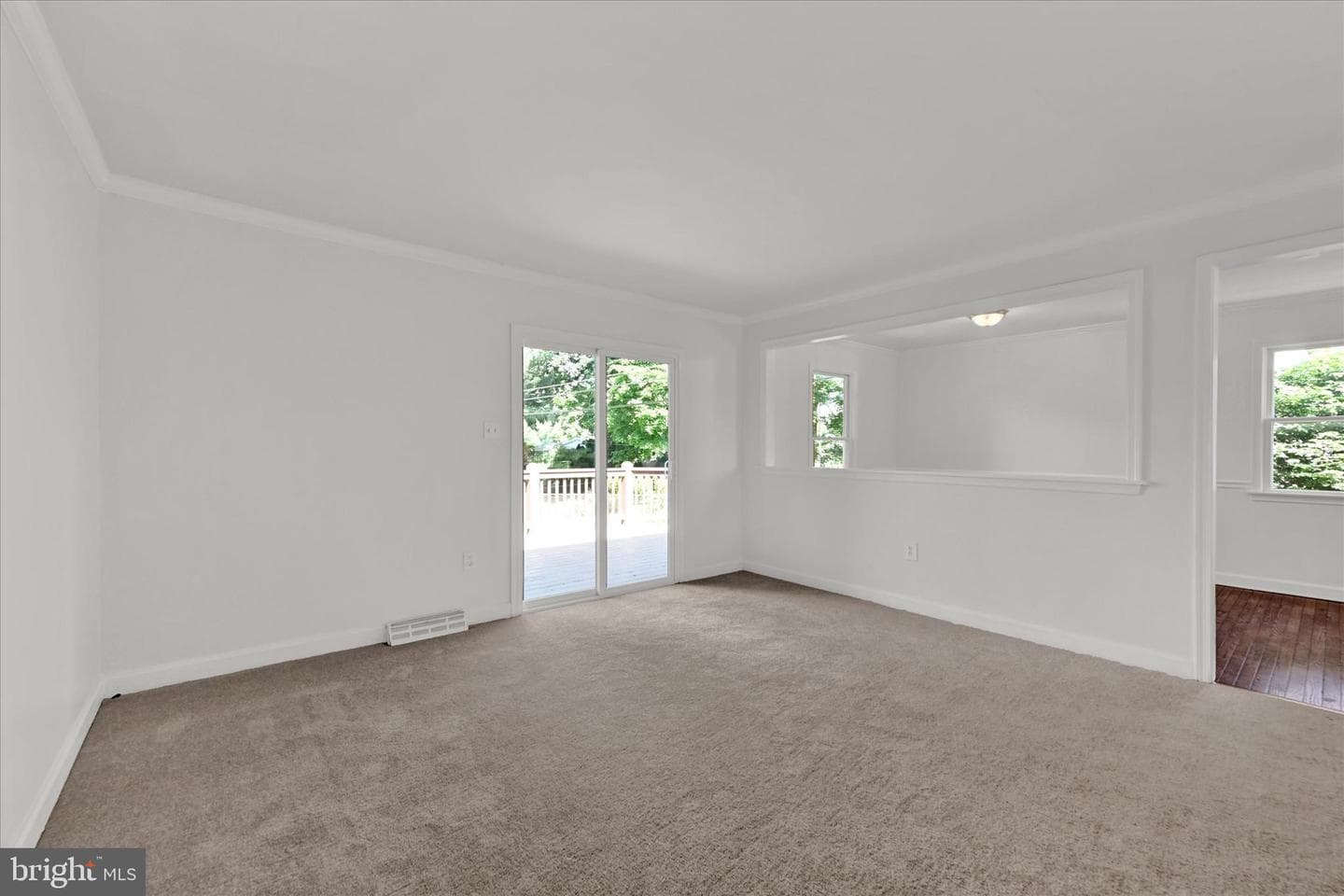 347 Walgrove Road photo 5