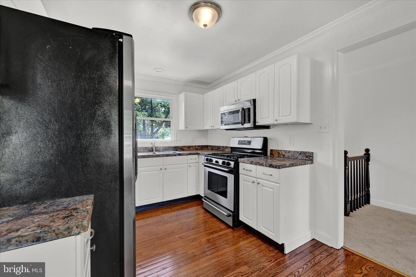 347 Walgrove Road photo 8