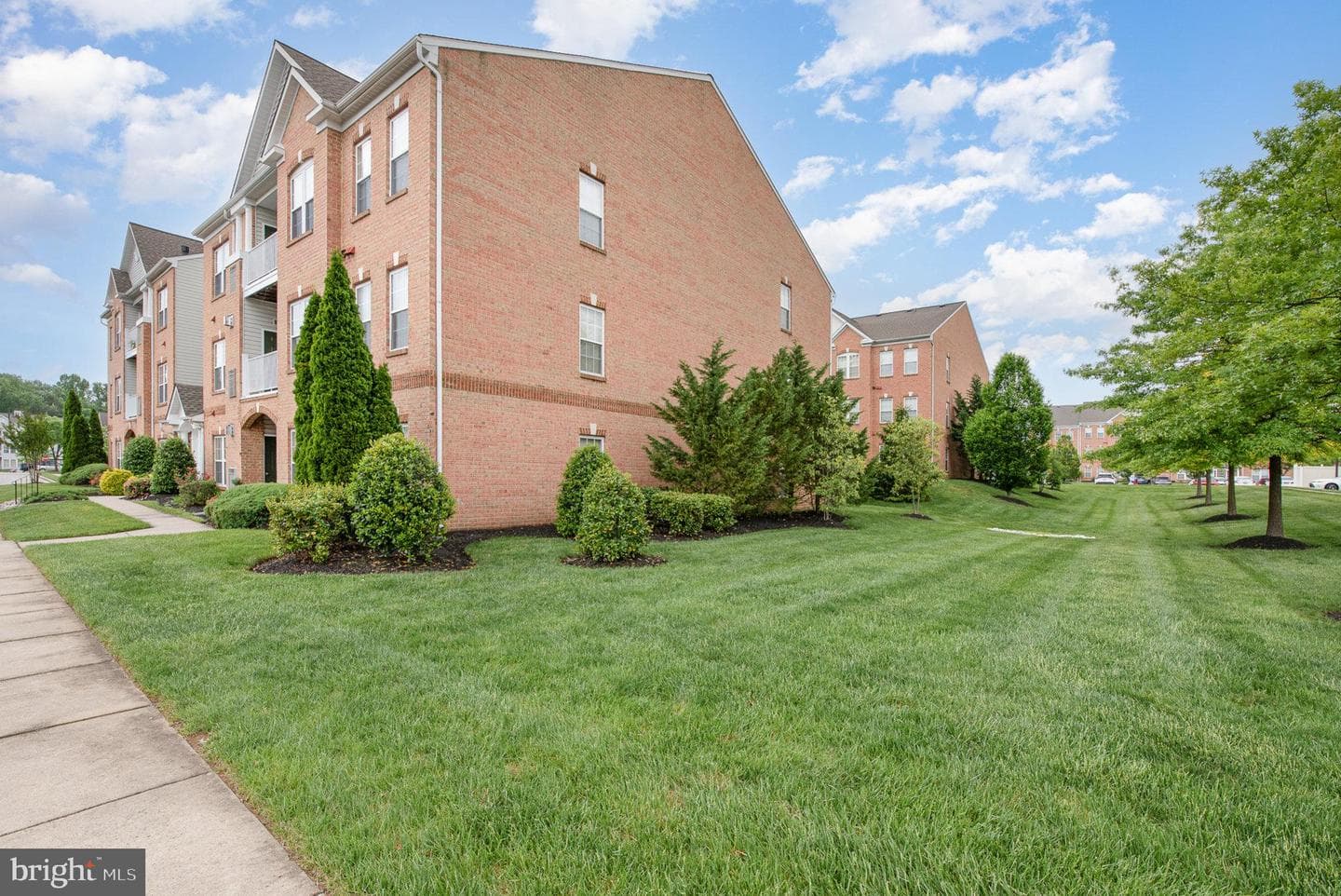 5493 Glenthorne Court #5493 photo 24