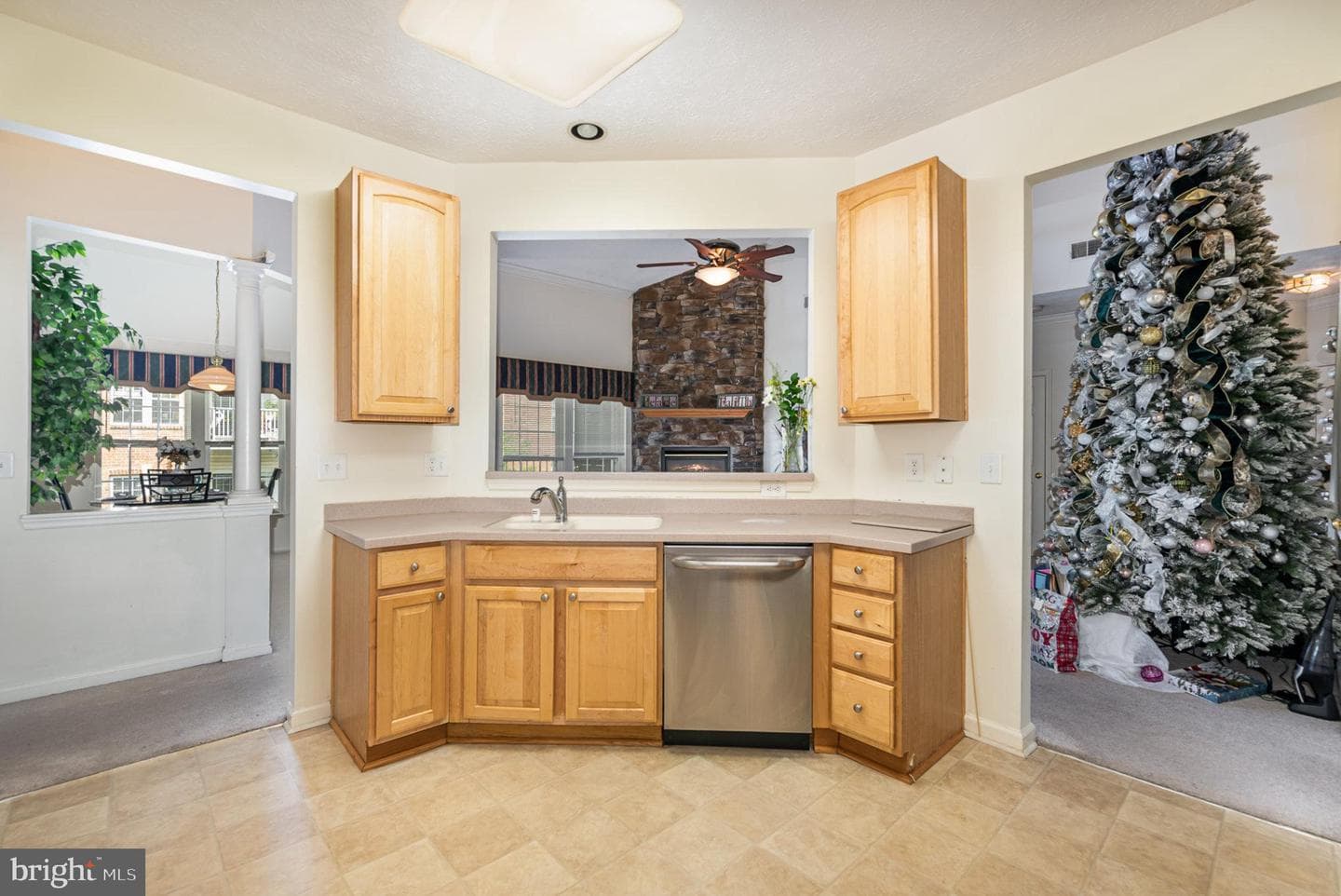 5493 Glenthorne Court #5493 photo 7