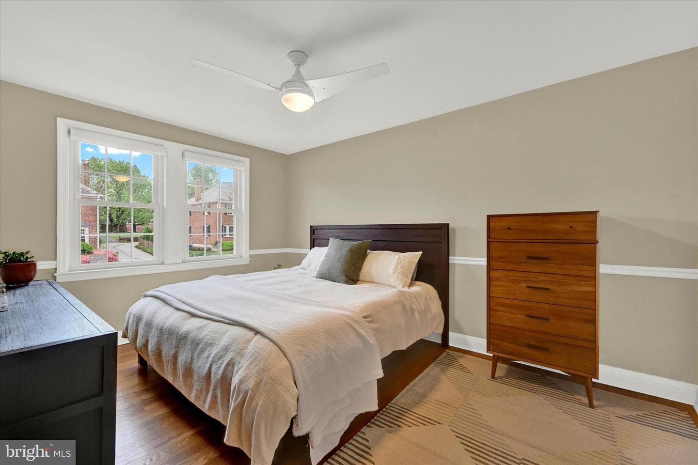 328 Overbrook photo 13