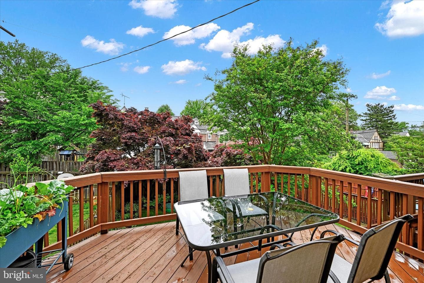 328 Overbrook photo 24