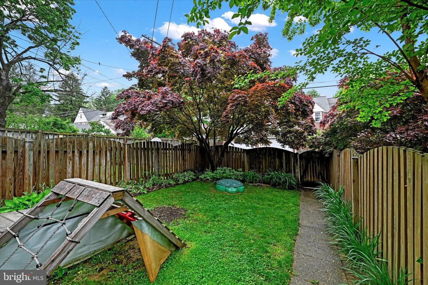 328 Overbrook photo 25