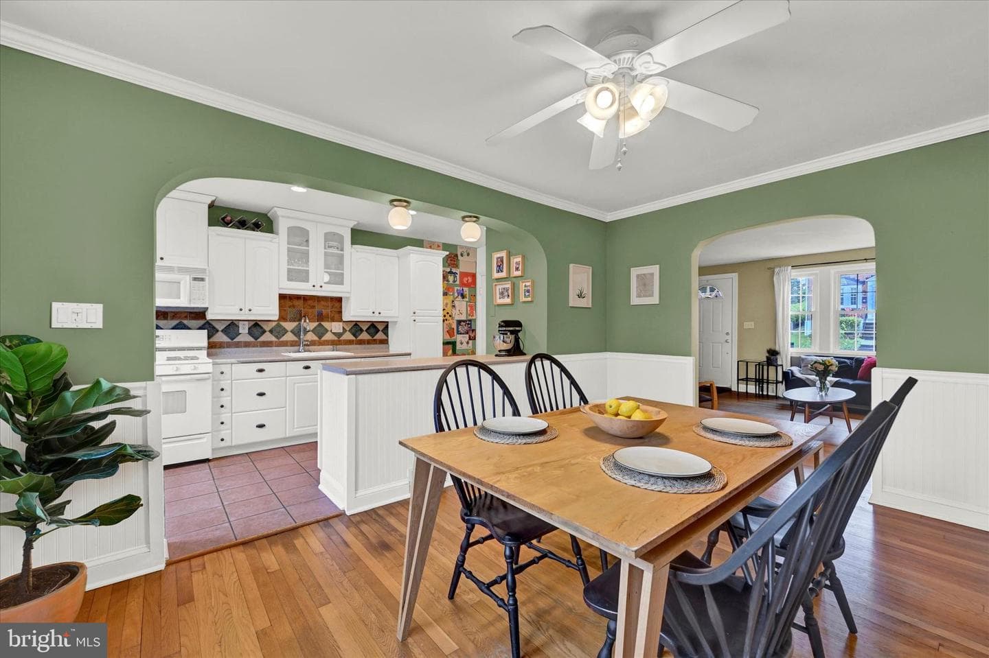328 Overbrook photo 6