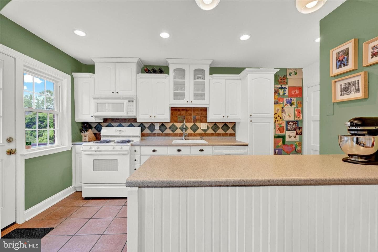 328 Overbrook photo 7