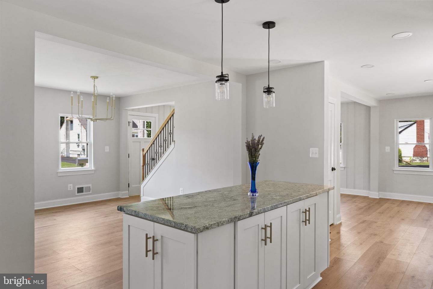 339 George Avenue photo 14