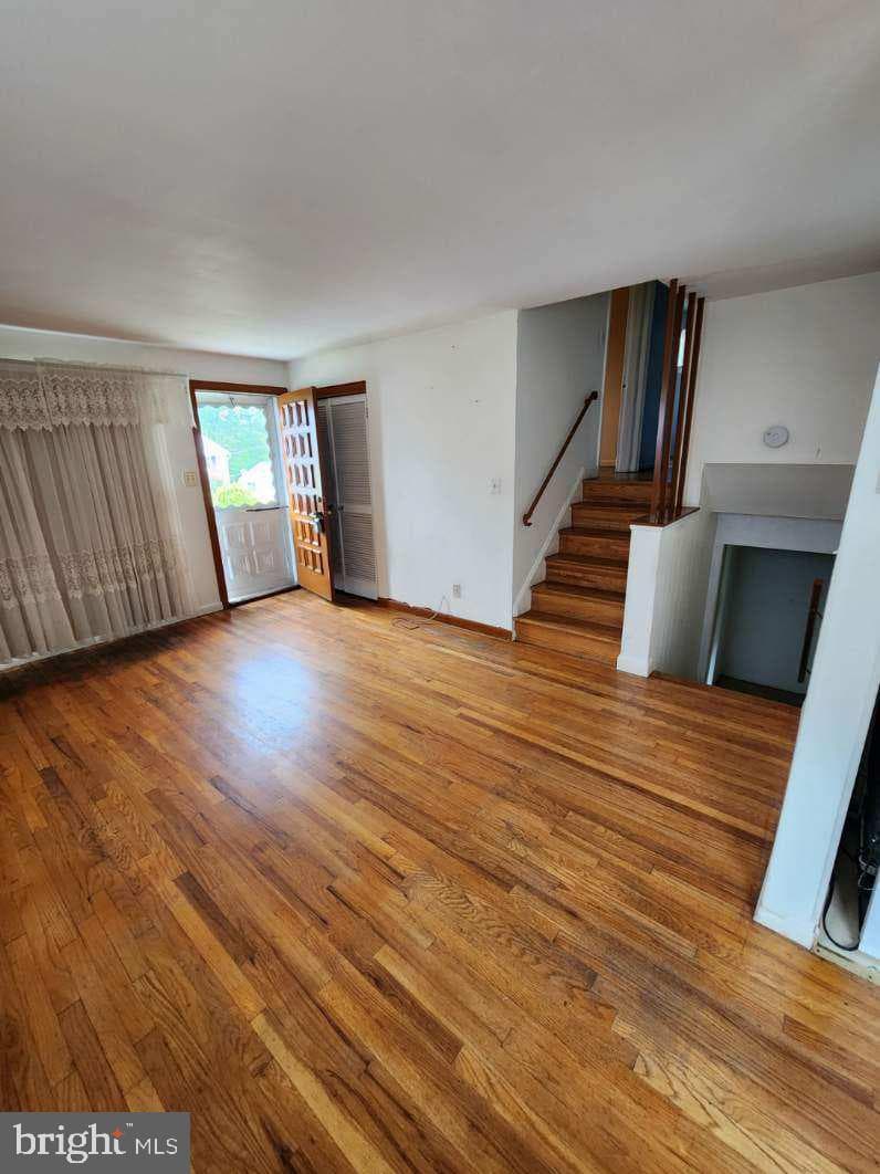 3419 Upton Road photo 4
