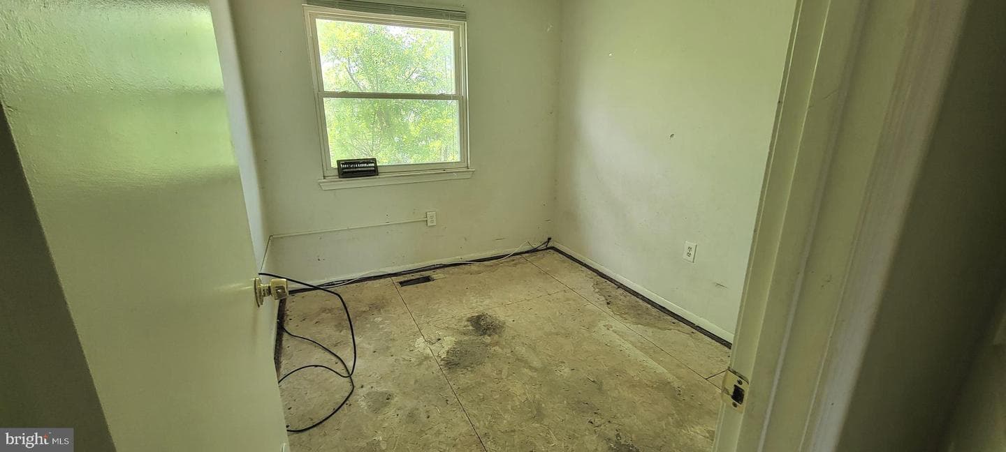 6542 Woodgreen Circle photo 10