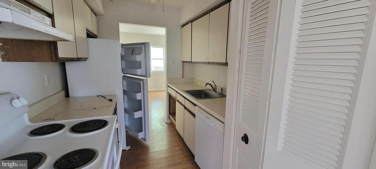 6542 Woodgreen Circle photo 7