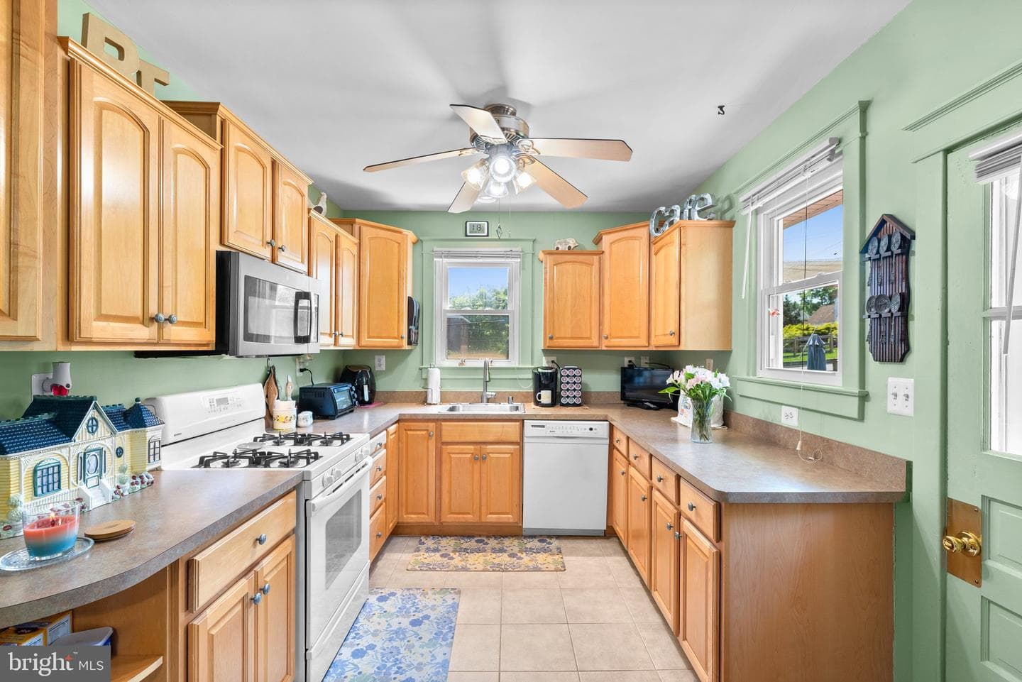 5576 Ashbourne Road photo 11