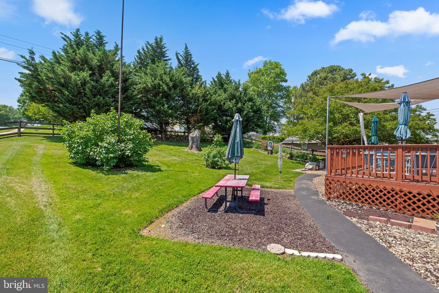 5576 Ashbourne Road photo 45