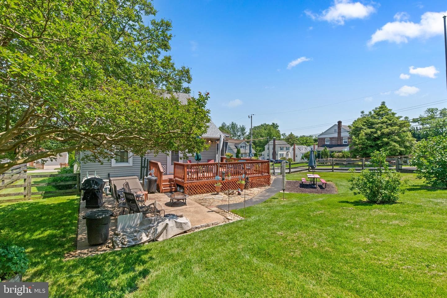 5576 Ashbourne Road photo 48
