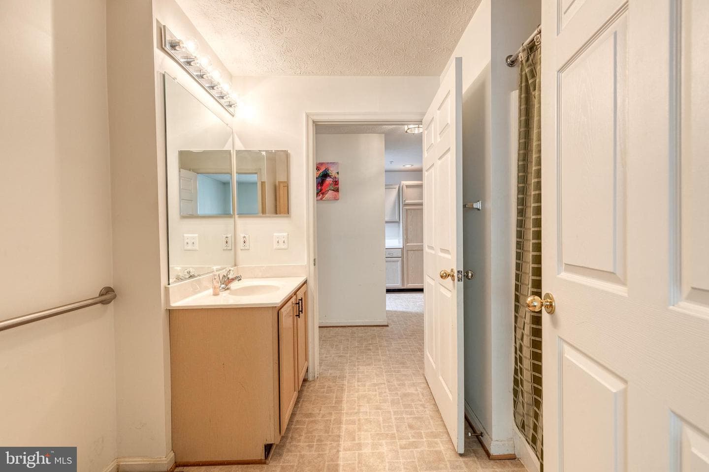 766 Kennington Road #766 photo 22