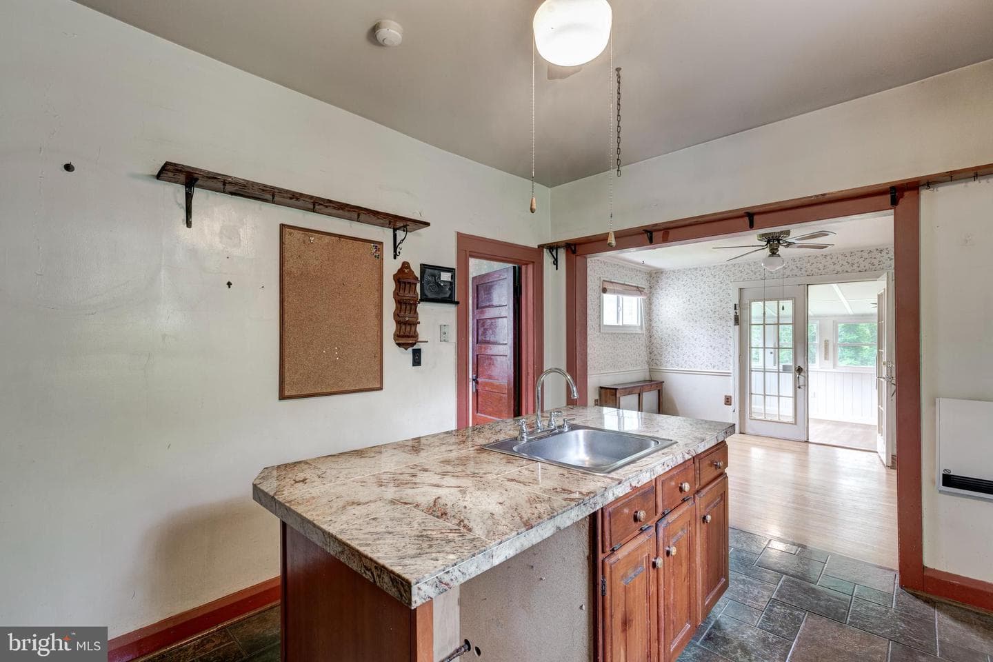 309 Church Lane photo 19