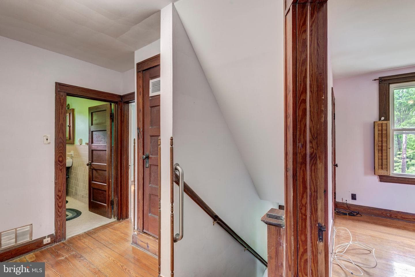 309 Church Lane photo 30