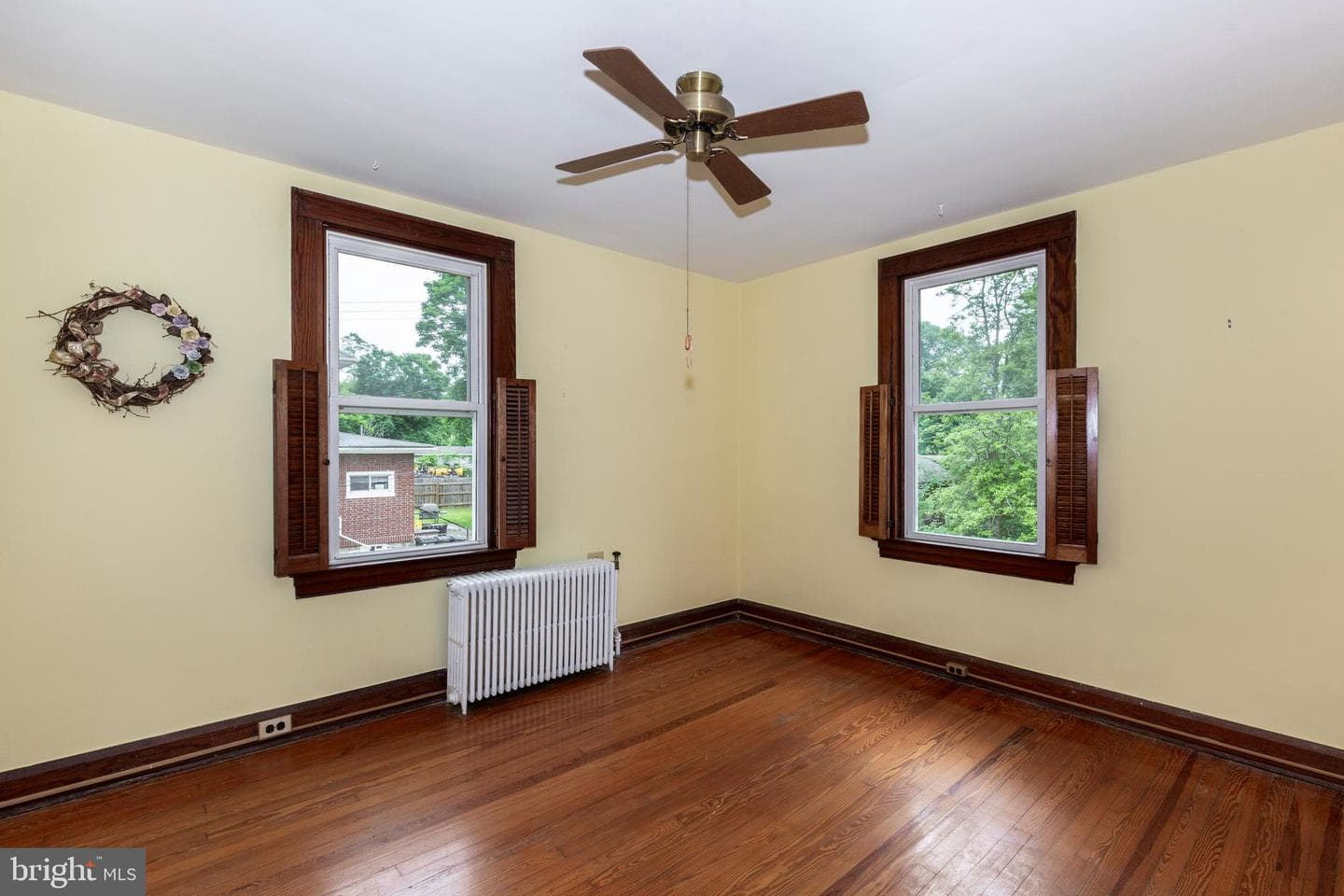 309 Church Lane photo 35