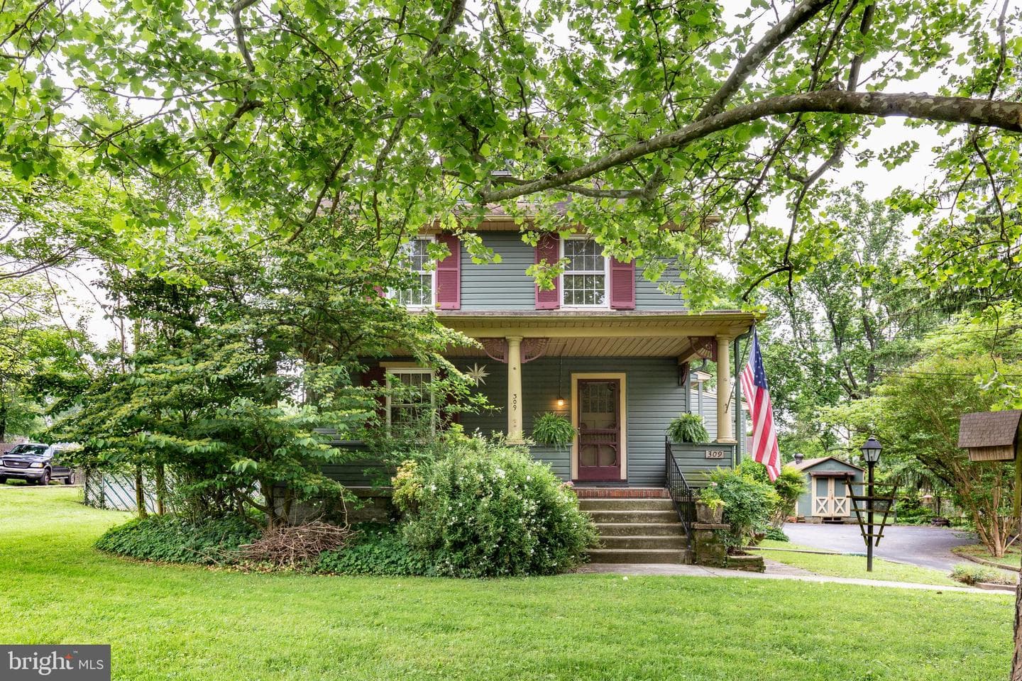 309 Church Lane photo 4