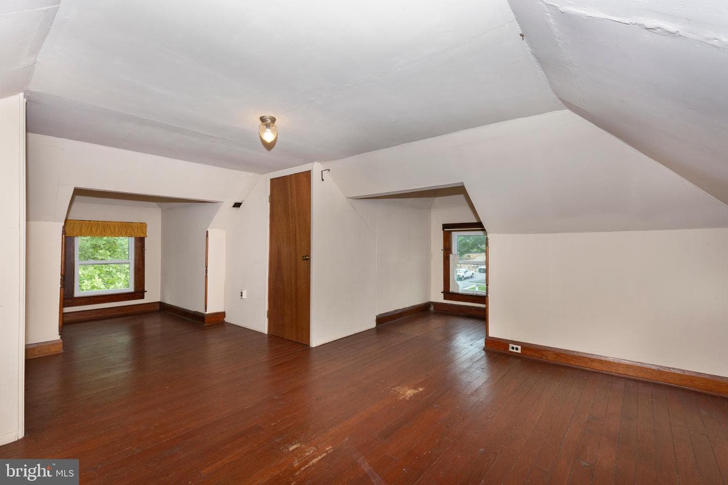 309 Church Lane photo 40