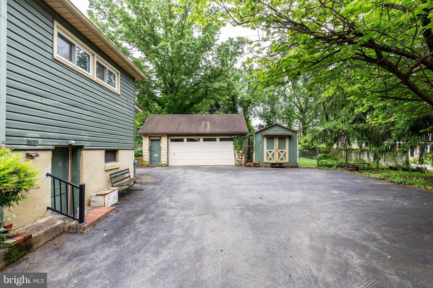 309 Church Lane photo 46