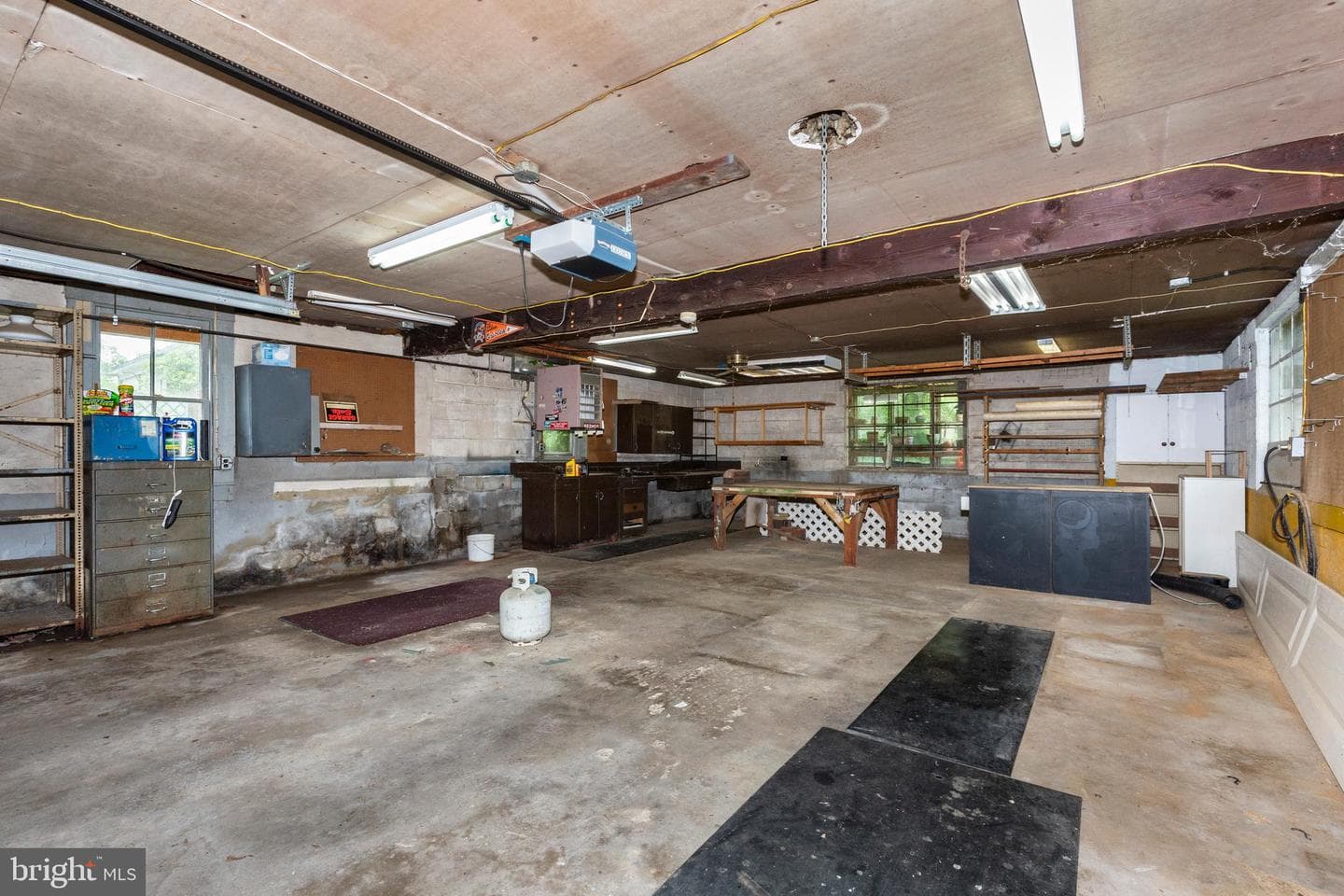 309 Church Lane photo 48