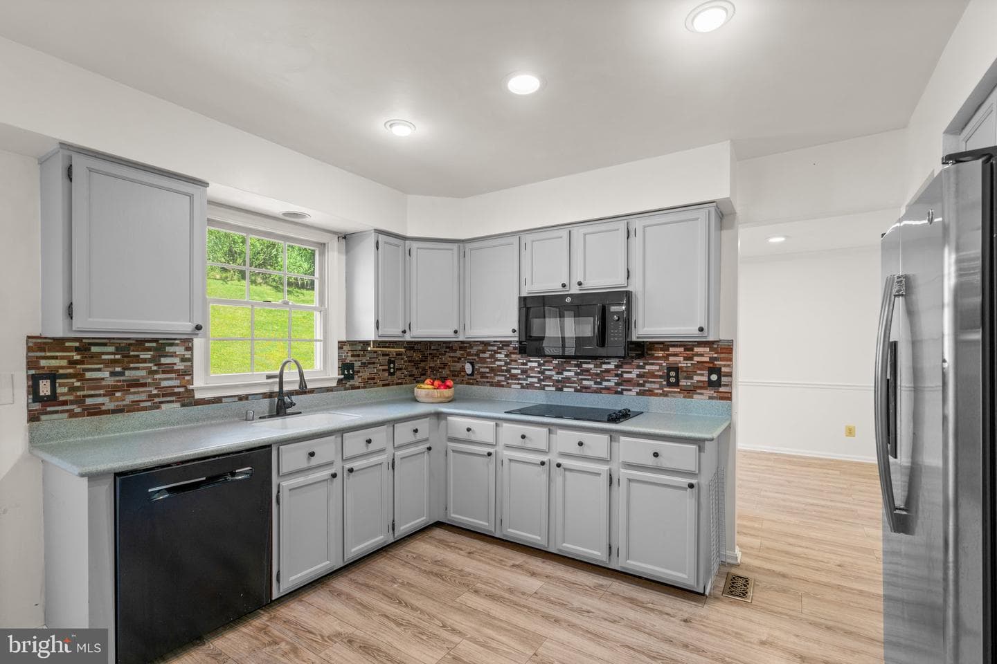 9536 Hallhurst Road photo 11
