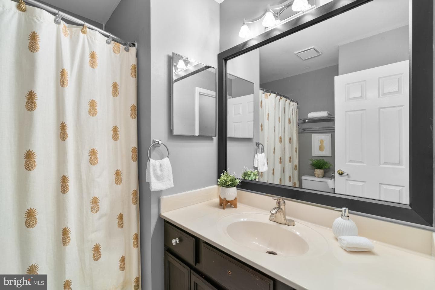 9536 Hallhurst Road photo 23