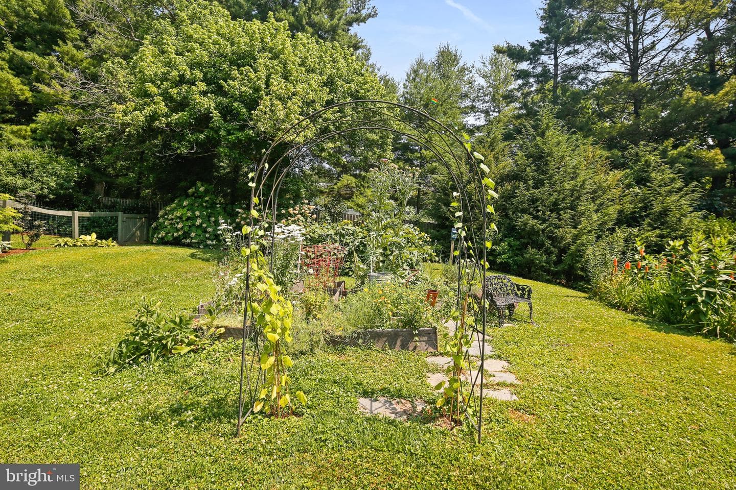 10524 Burnside Farm Road photo 99