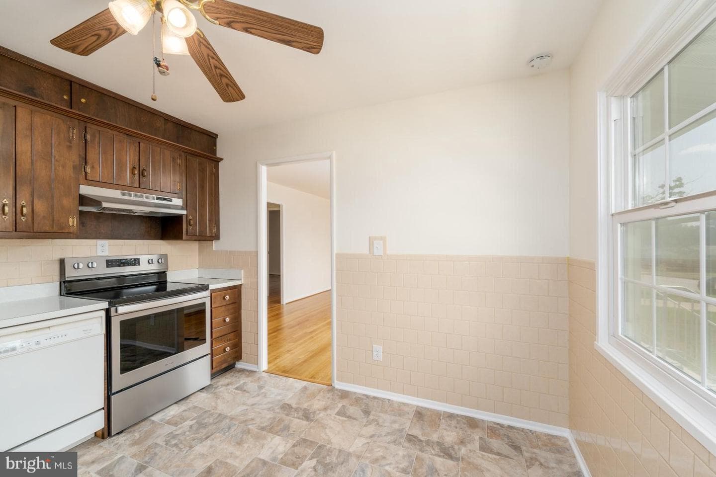 202 Conewood Avenue photo 2