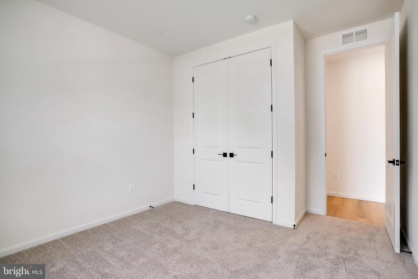 5716 Charlies Way photo 13