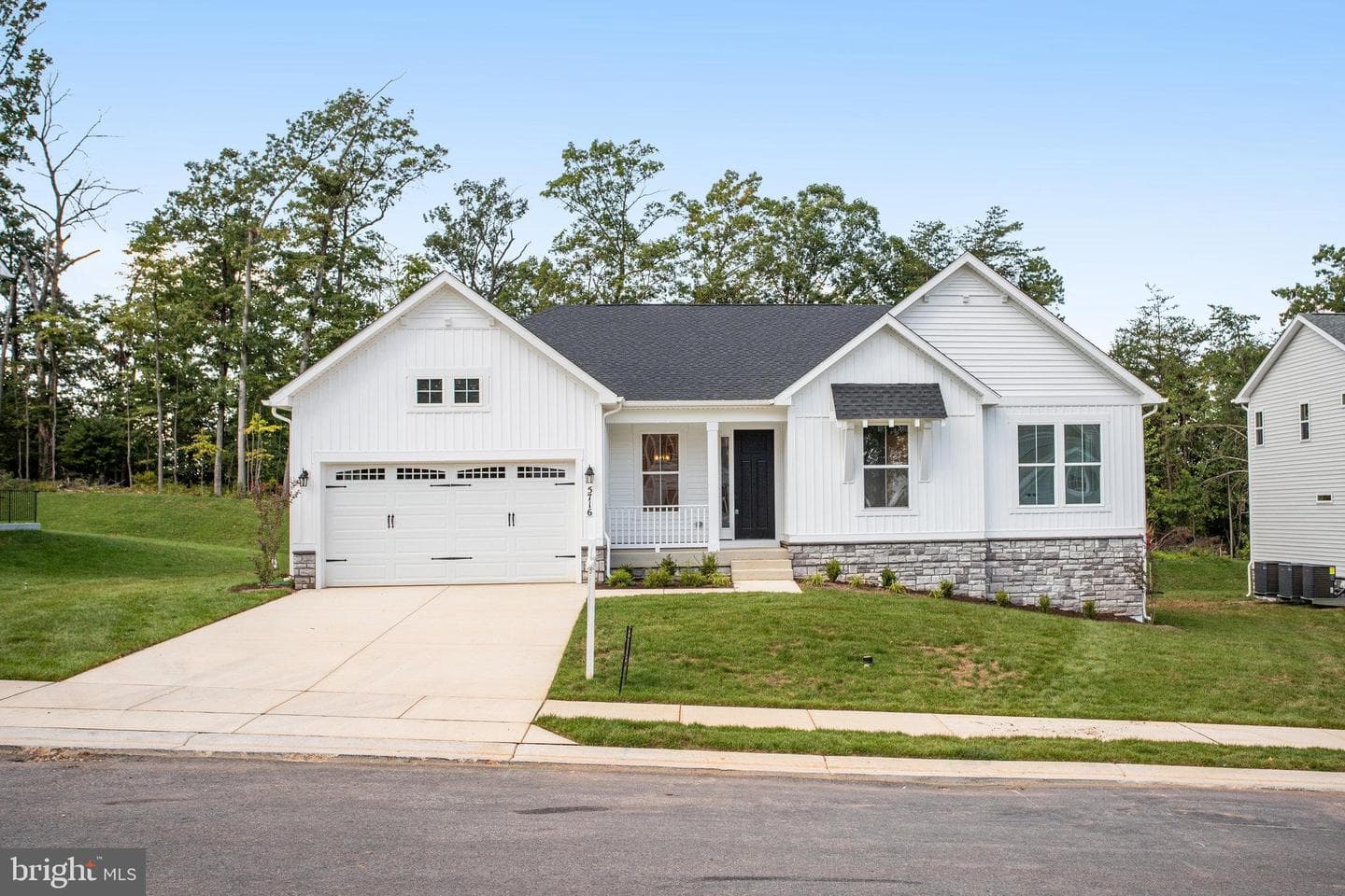 5716 Charlies Way photo 2