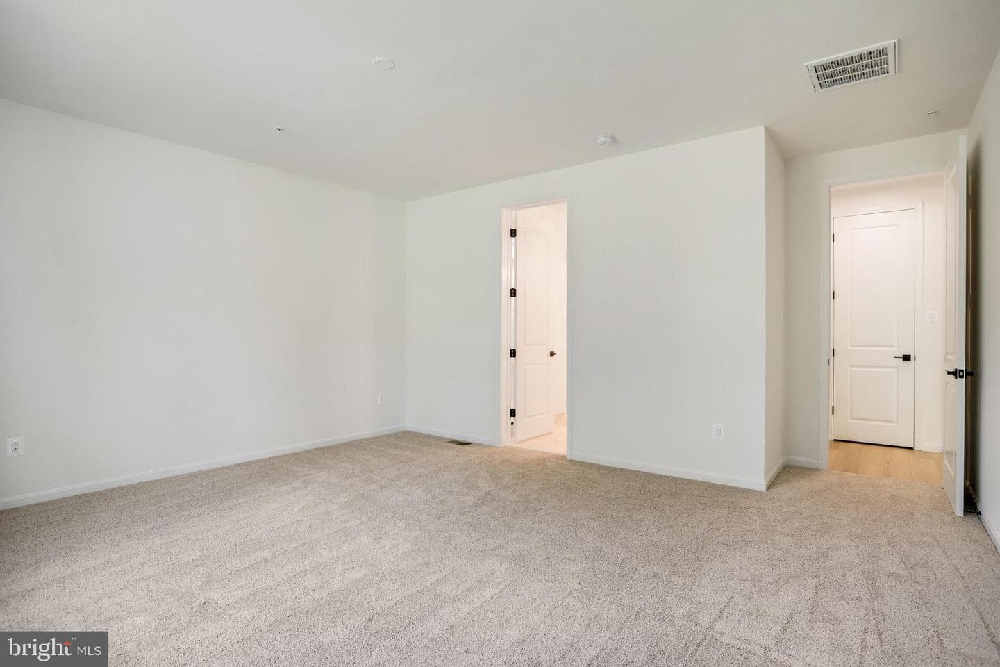 5716 Charlies Way photo 34
