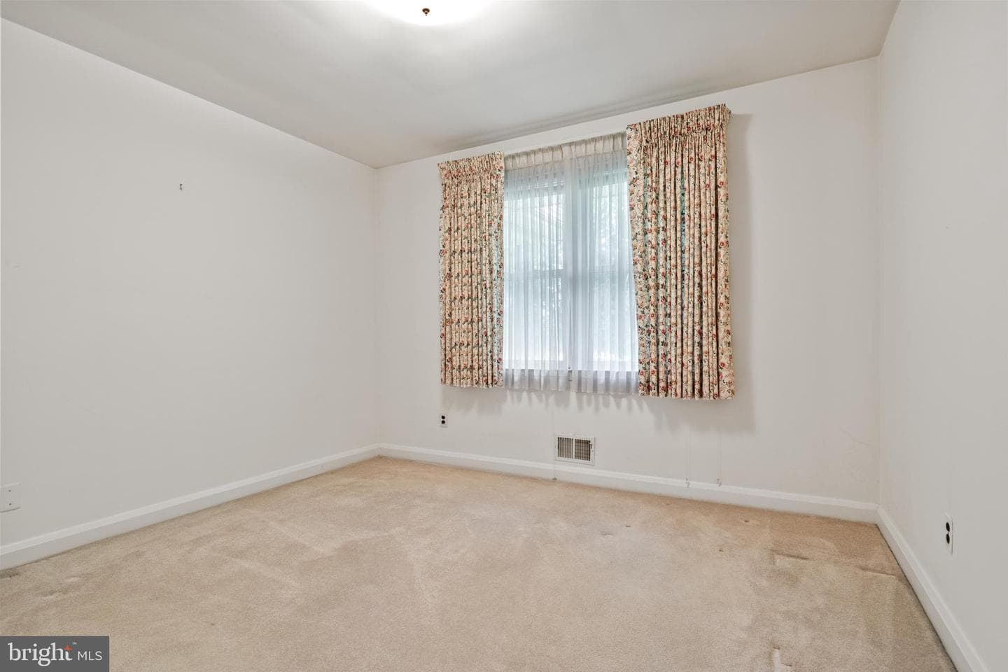 105 Gorsuch Road photo 20