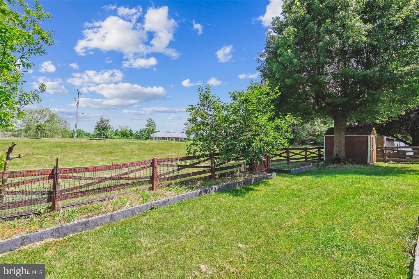 4837 Vicky Road photo 8