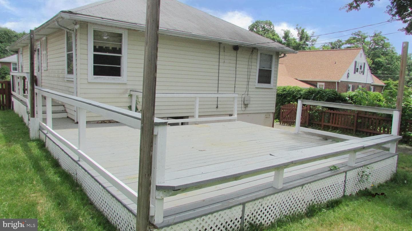 201 Osborne photo 11