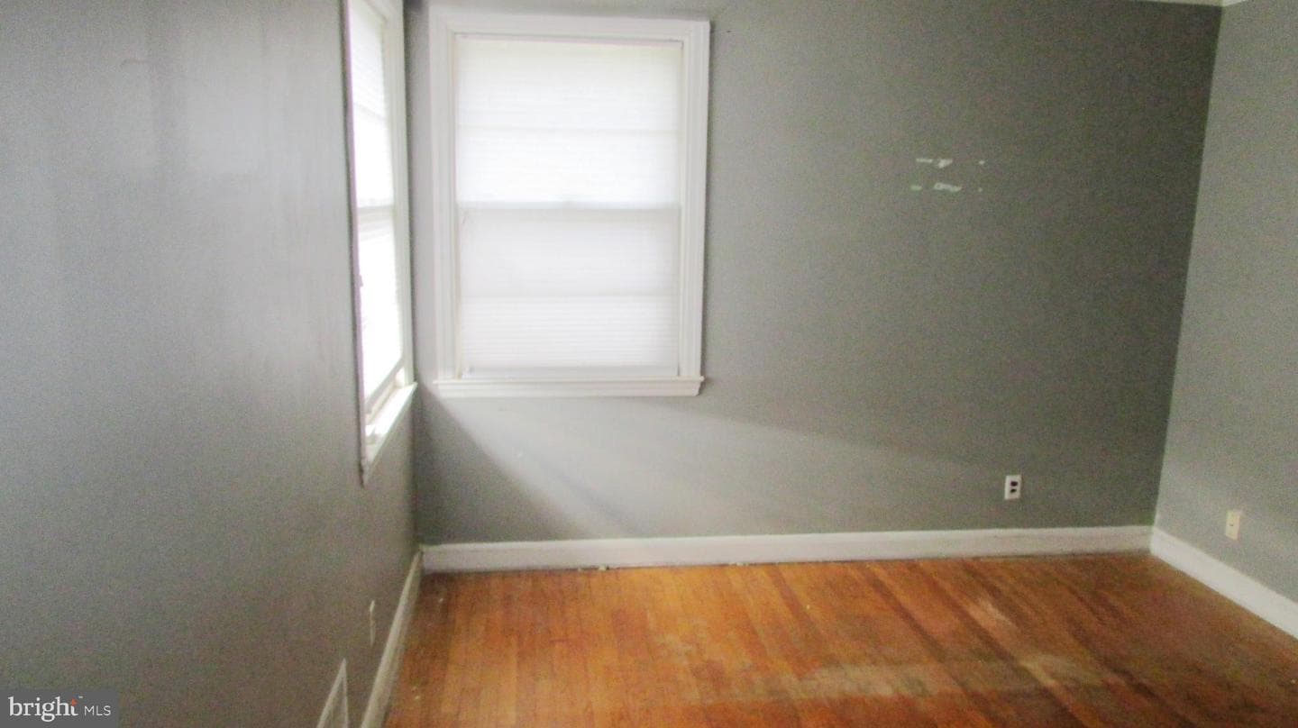 201 Osborne photo 26
