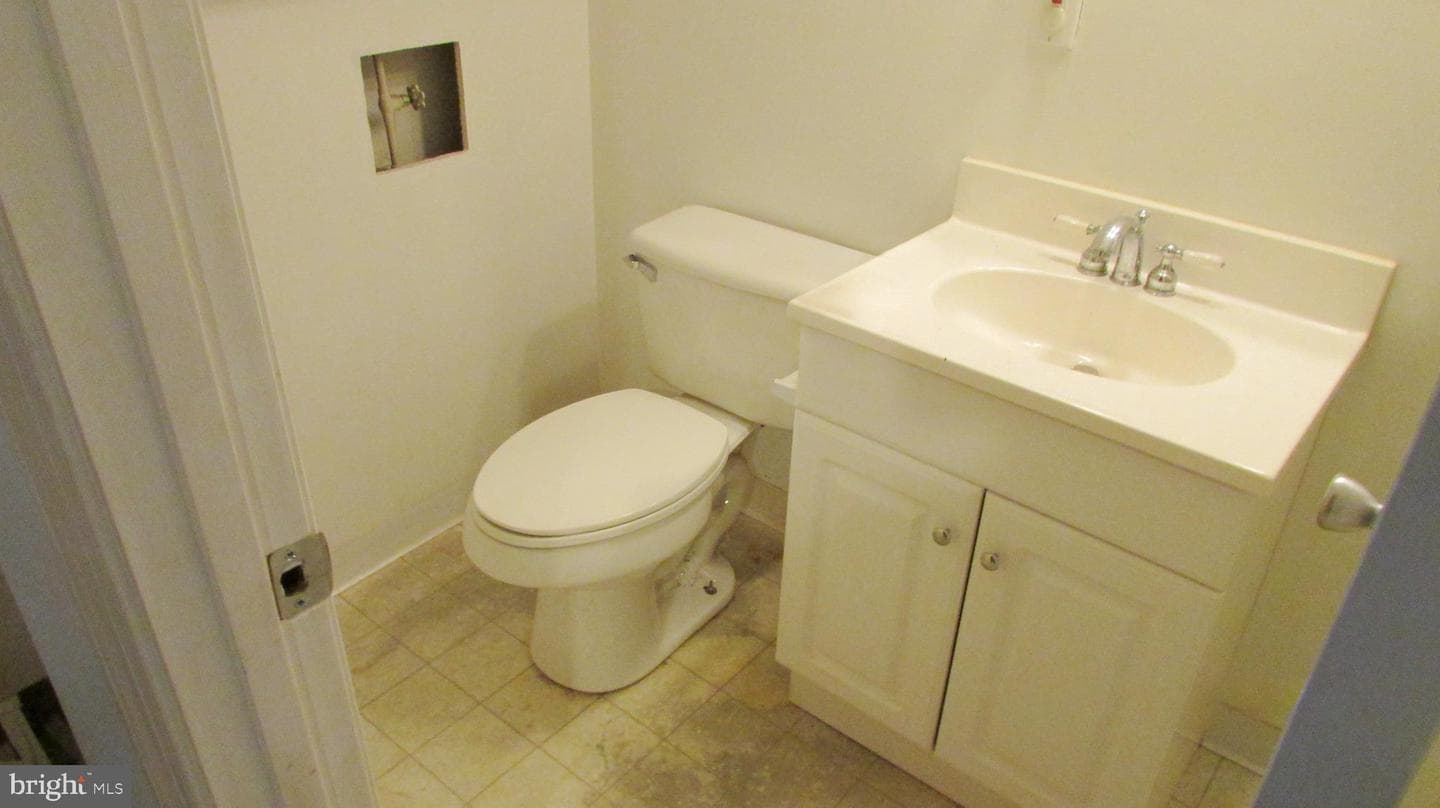 201 Osborne photo 35