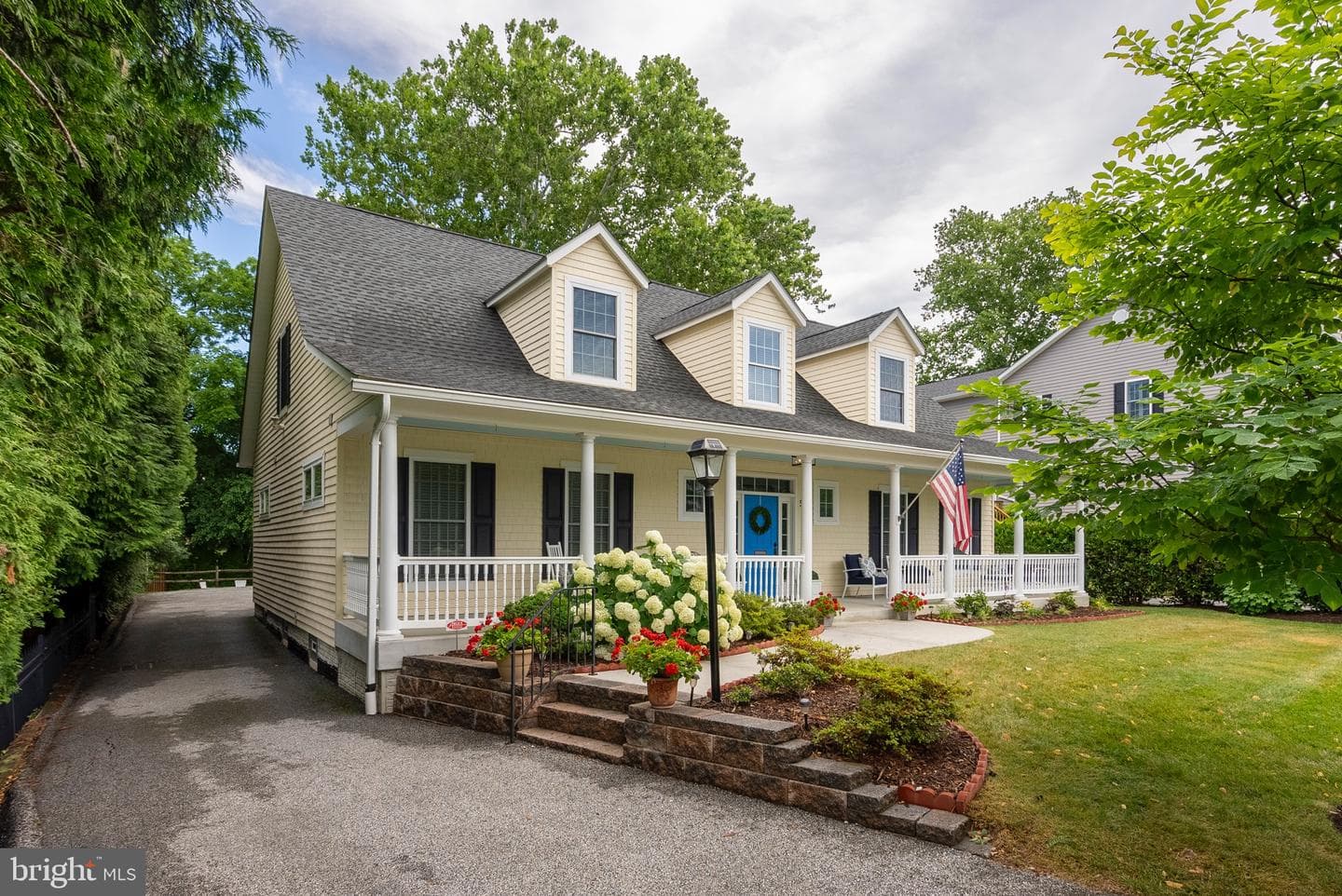 506 Allegheny Avenue photo 4
