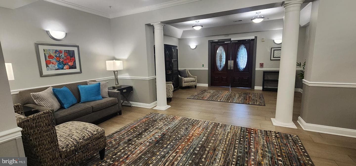 7400 Travertine Drive #201 photo 4