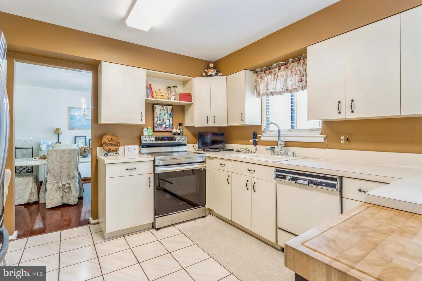 3400 Nancy Ellen Way photo 12