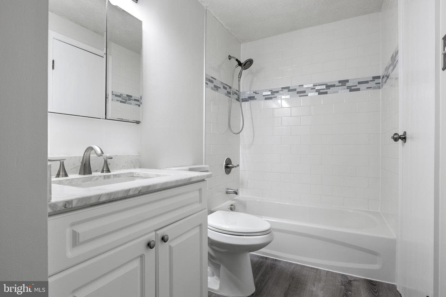 17 Camellia Court photo 21