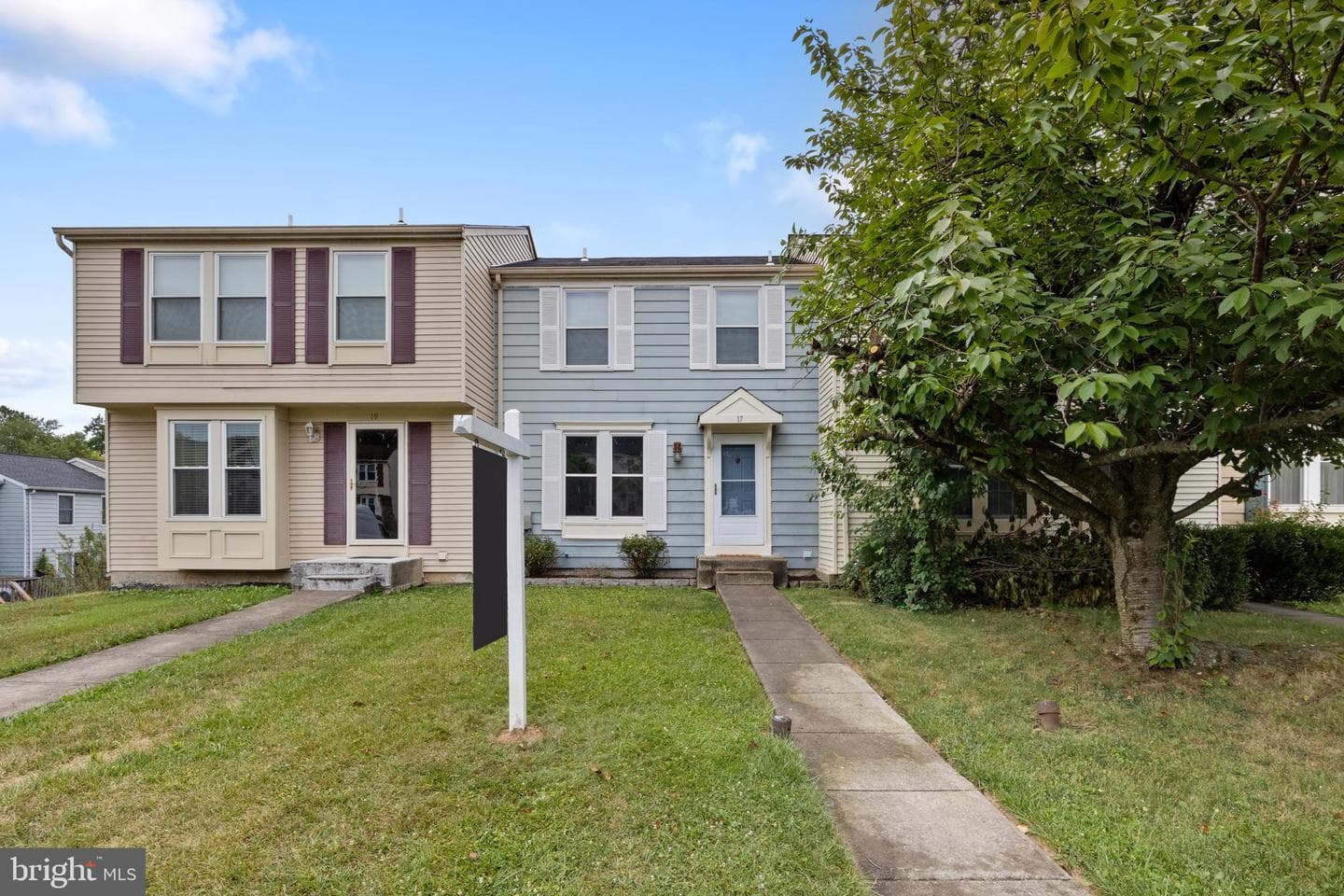 17 Camellia Court photo 3