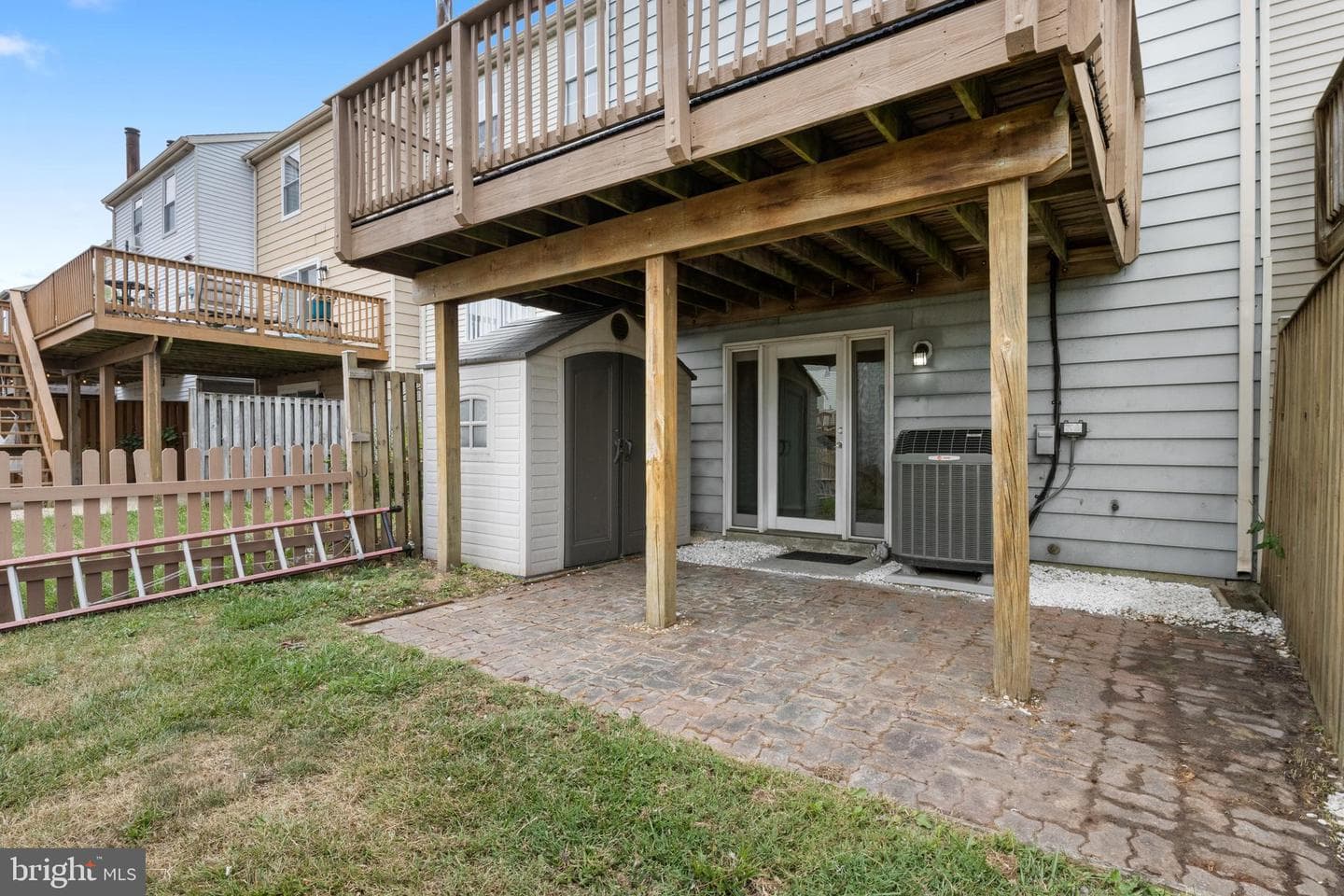 17 Camellia Court photo 31