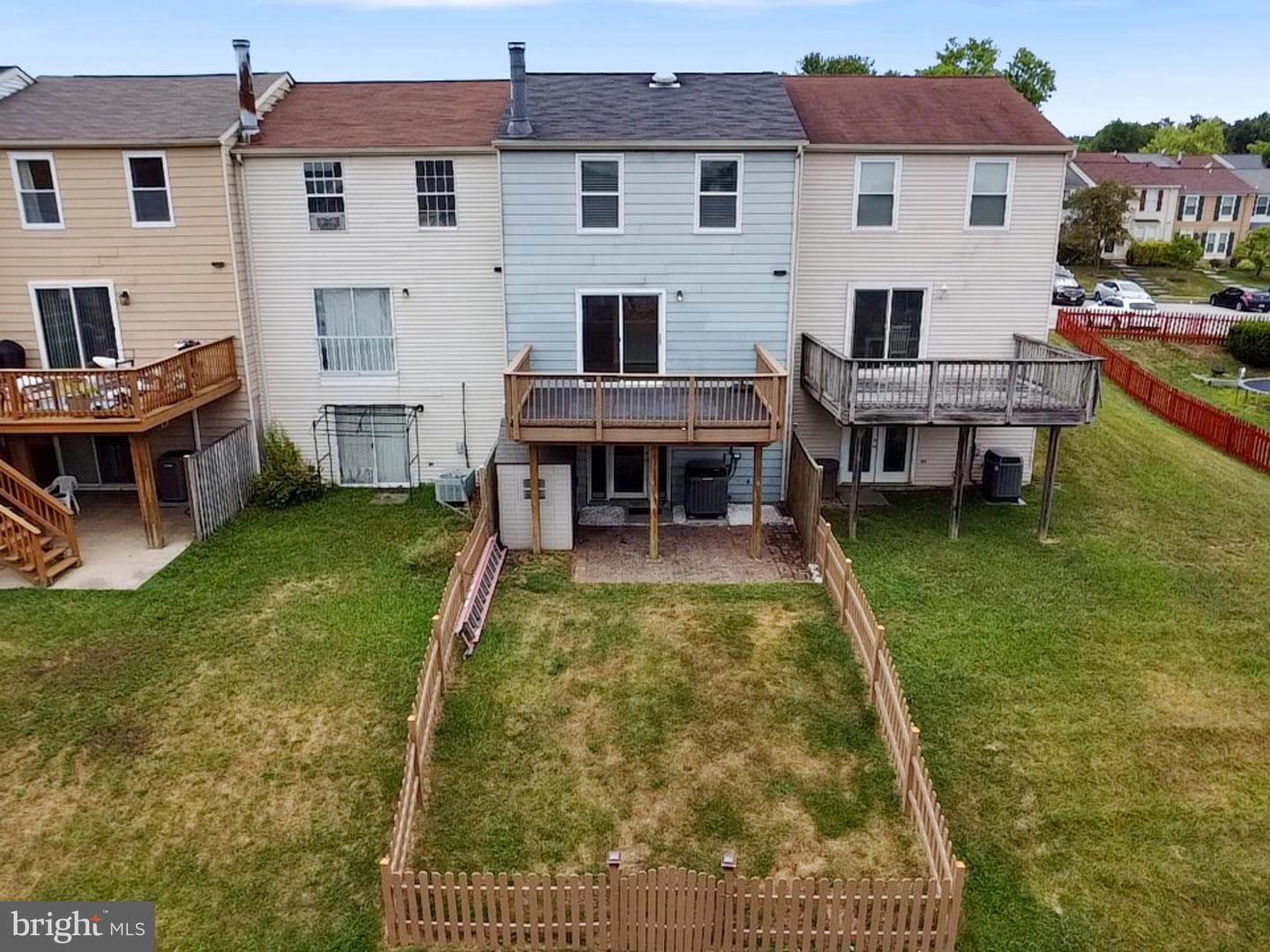 17 Camellia Court photo 36