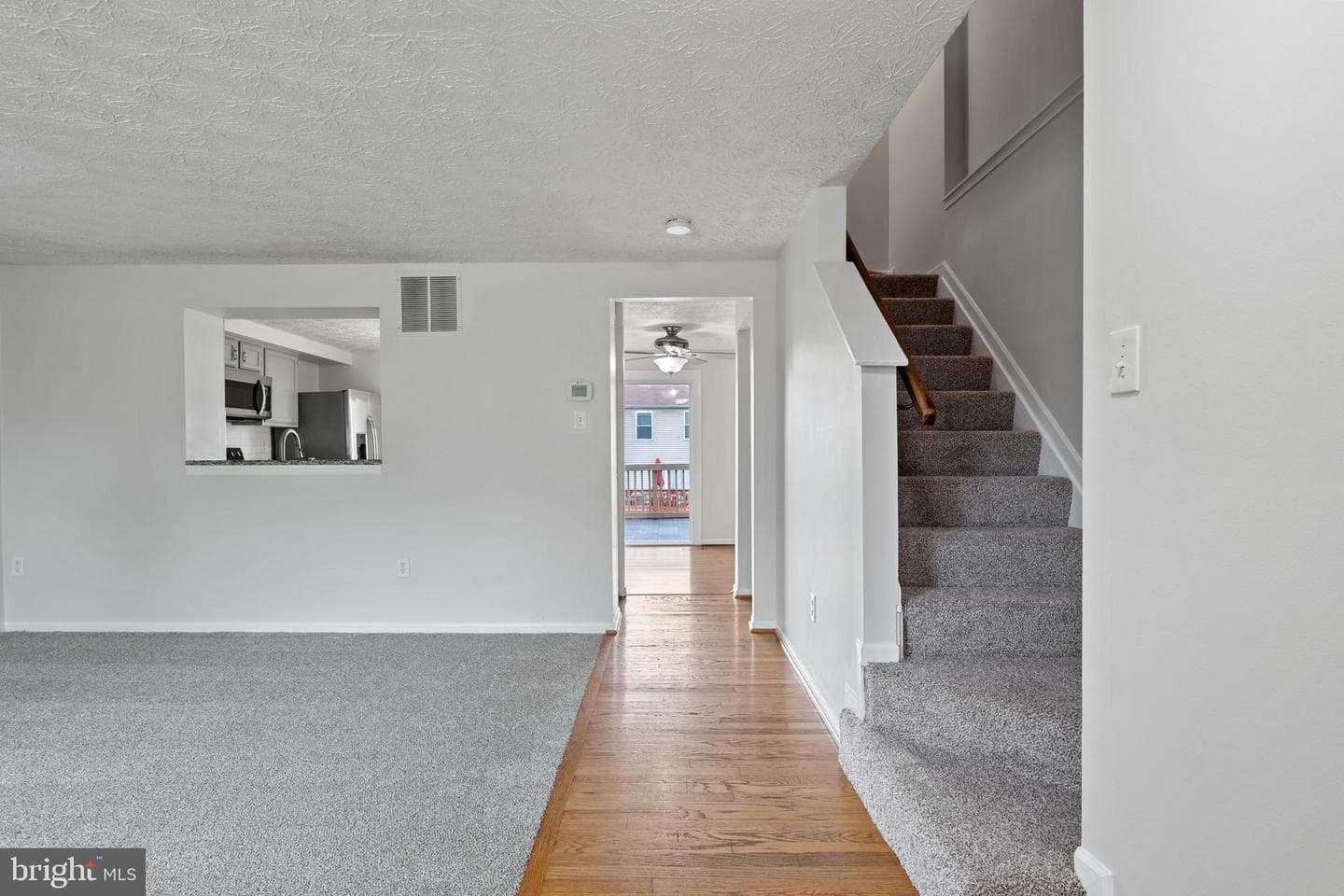 17 Camellia Court photo 6